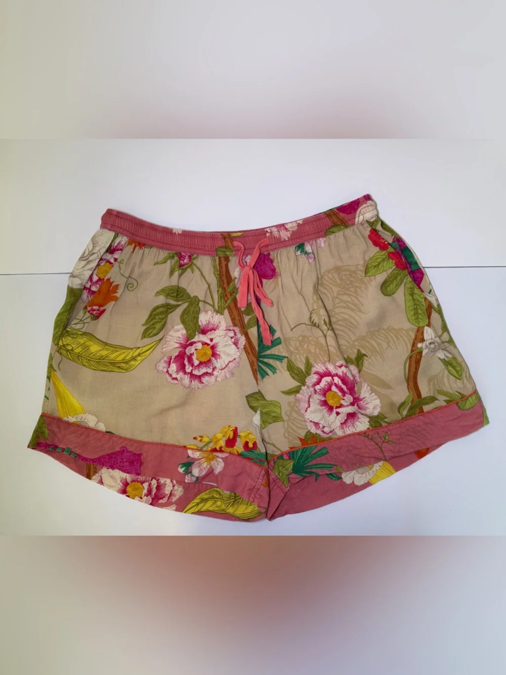 Powder Women's Floral Print
Pajama Shirt and Shorts Set - Picture 6 of 16